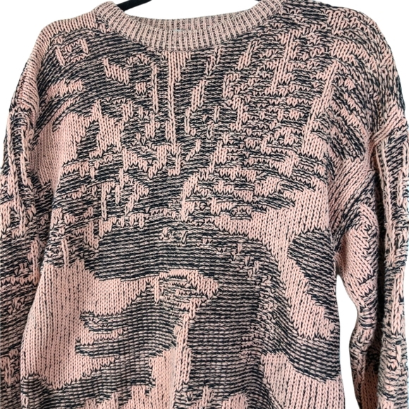 Chunky Pink Dragon Graphic Print 3D Oversized Knit Sweater sz Medium - Picture 2 of 8
